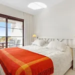 Gadea 4-3 *
